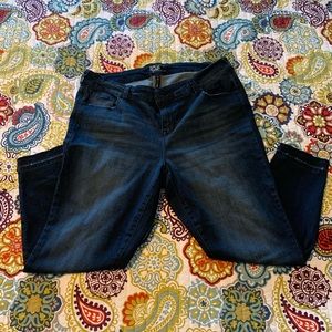 Celebrity Pink Body Sculpt Jeans